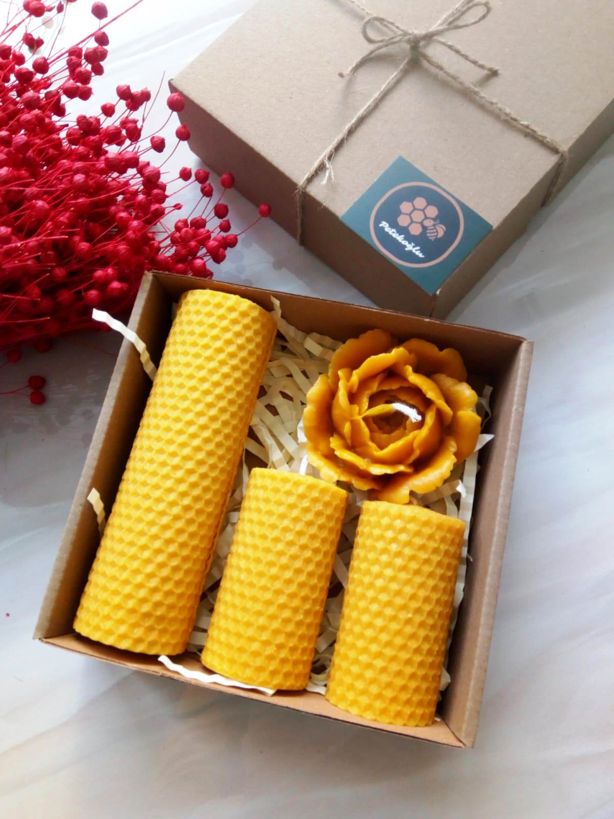 Doğal Petek Balmumu Mum Sarma Boy 14-7 Cm Çap 4,5 Ve Dökme Açmış Gül Seti Bal Mumu Beeswax Candle