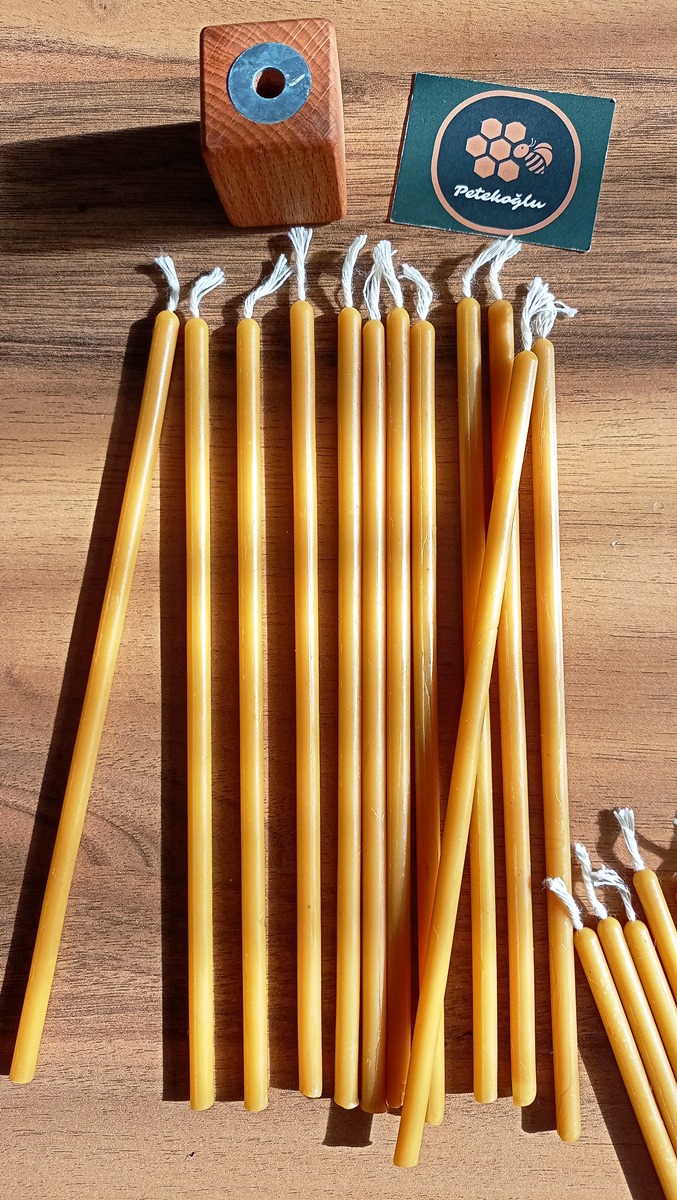 (15 Adet) Balmumu Mum Ve (1 Adet ) Özel Dizayn Ahşap Mumluk Dilek Mumu Doğal Petek Mum Beeswax Candl