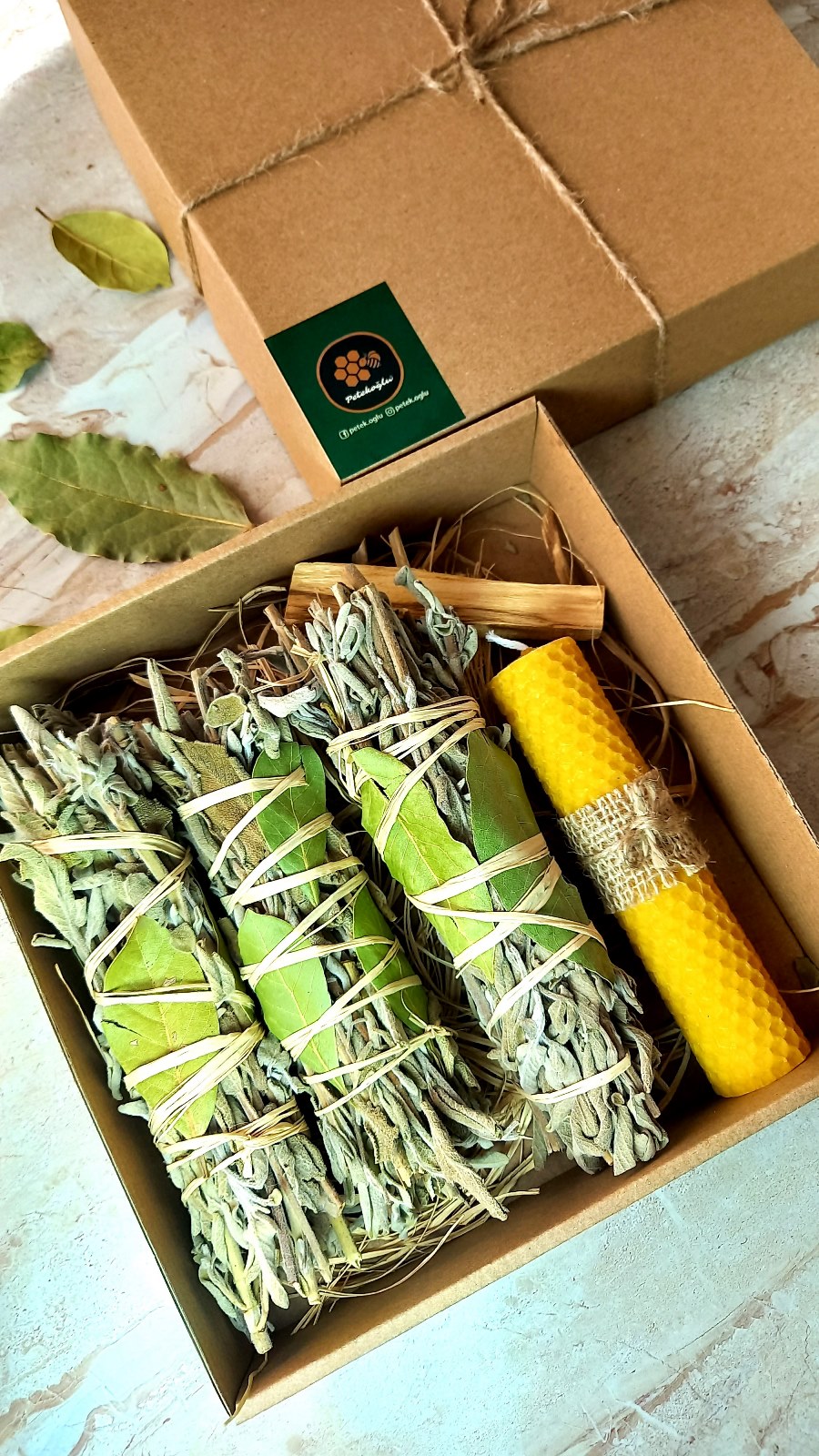 Balmumu Mum Ada Çayı Defne Tütsü Sertifikalı Palo Santo Doğal Petek Bal Mumu Mum  Hediyelik Set